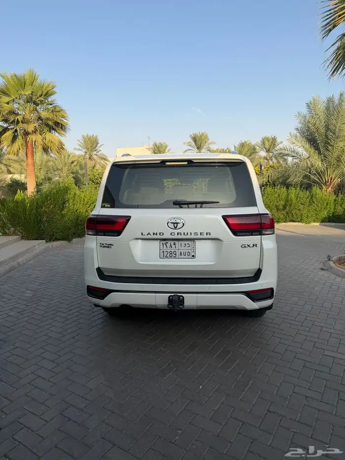 (تم البيع) لاندكروزر جكسار L2 ديزل 2022 3