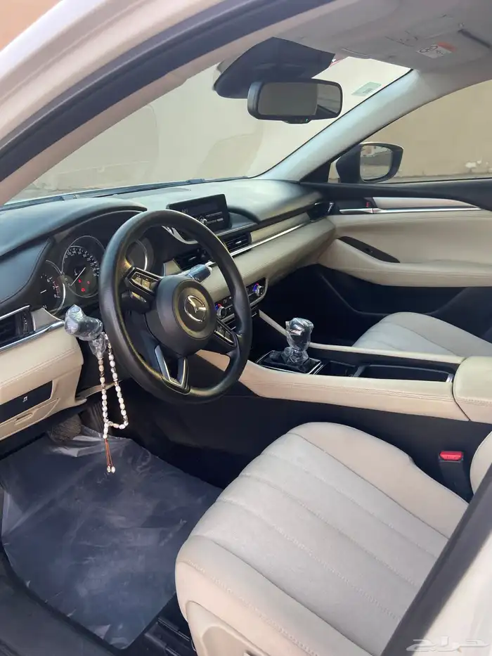 مازدا 2020 ابيض 5