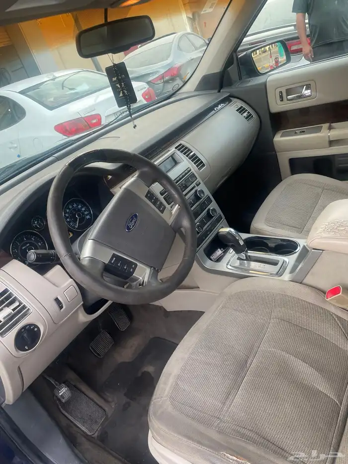 فورد فلكس 2010 5