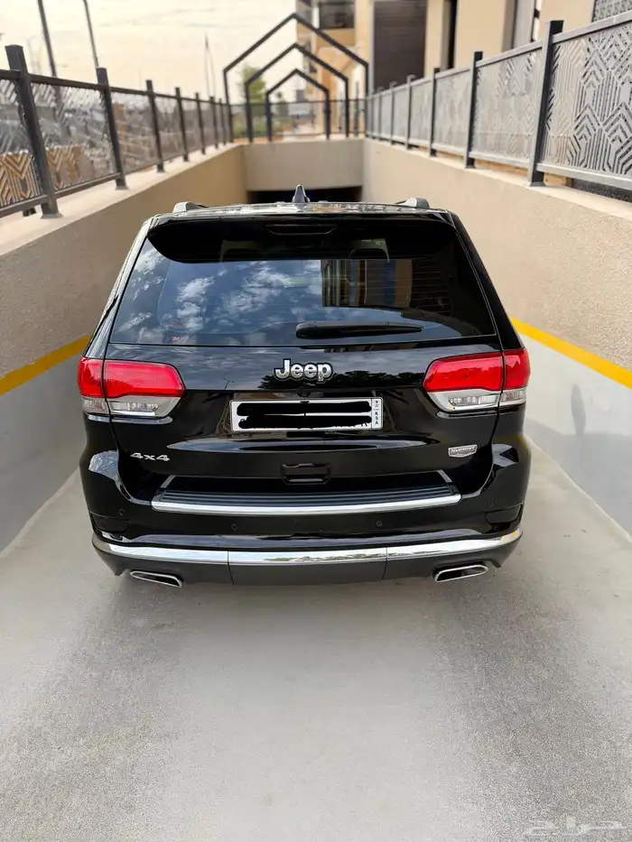 Jeep Grand Cherokee Summit 19