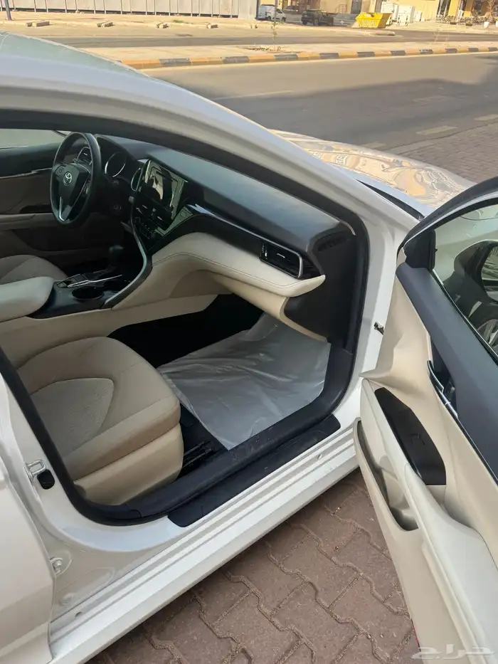 للبيع كامري 2022 8