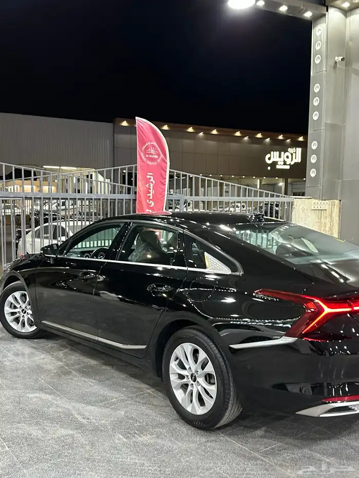 كيا K8 نص فل 2022 اسود لدى معرض(عبيد الرشيدي) 6