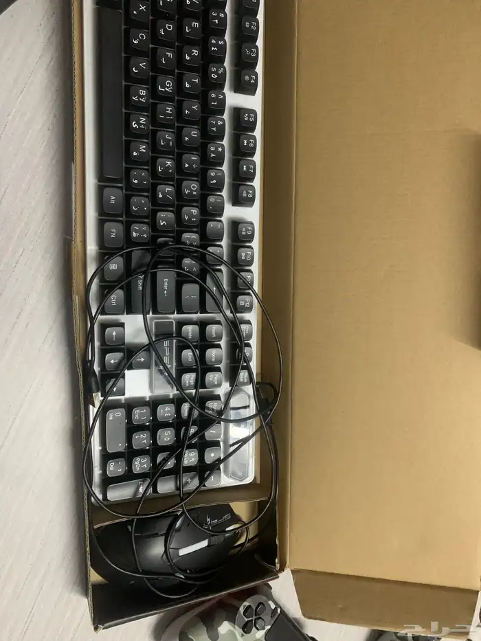 للبيع سوني فور برو 6