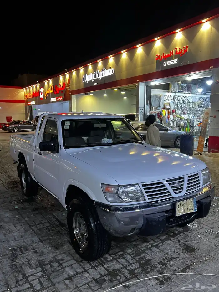 شاص نيسان عليه لوحة مميزة 0