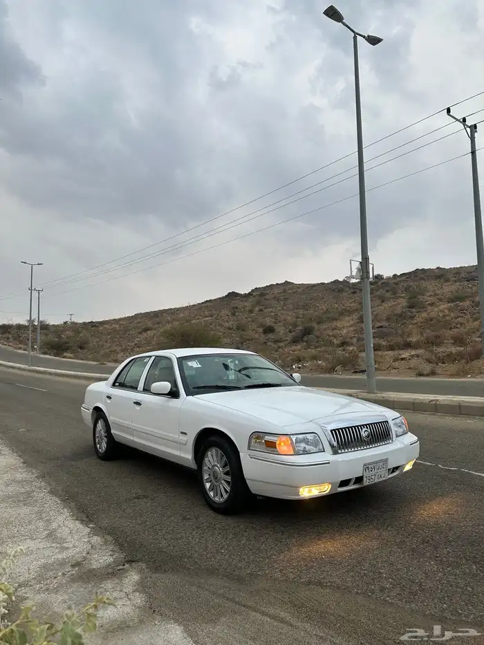 فورد جراند ماركيز 2011 نظييف شرط 6