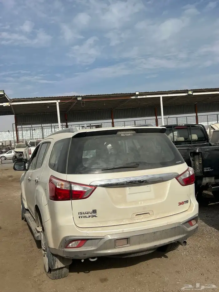 تشليح قطع جيب ايسوزو MUX دبل 2022 0