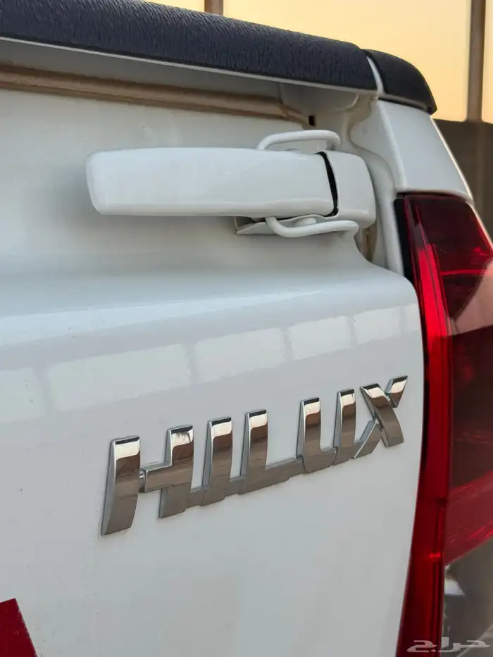 هايلوكس غماره 2023 فل كامل اصفار 33