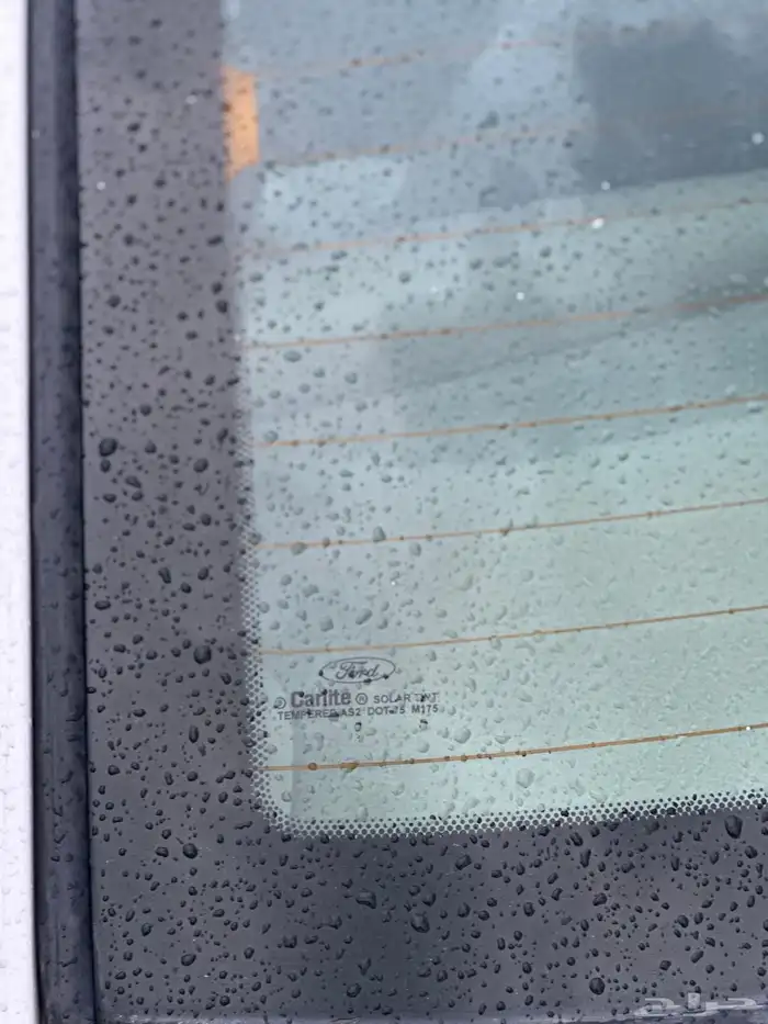 فورد جراند ماركيز 2011 نظييف شرط 10