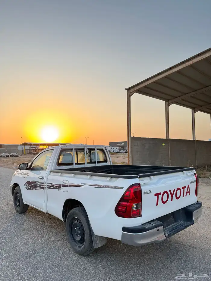 هايلوكس غماره 2023 فل كامل اصفار 13