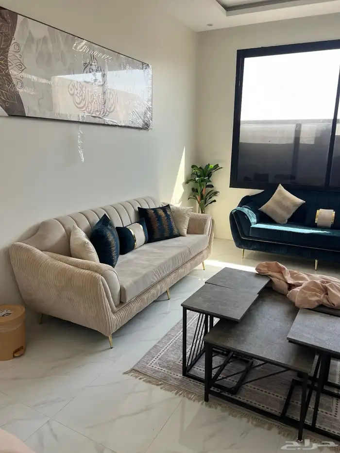 كنب للبيع جديد استخدام اشهر فقط 11