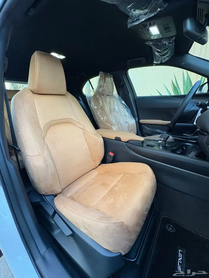 لكزس جديد New UX 300h 2024 8