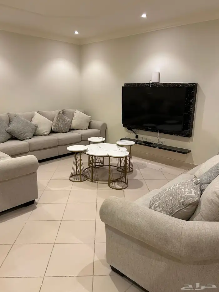 دور  ارضي  (  مؤثث ) في حي الملز 5