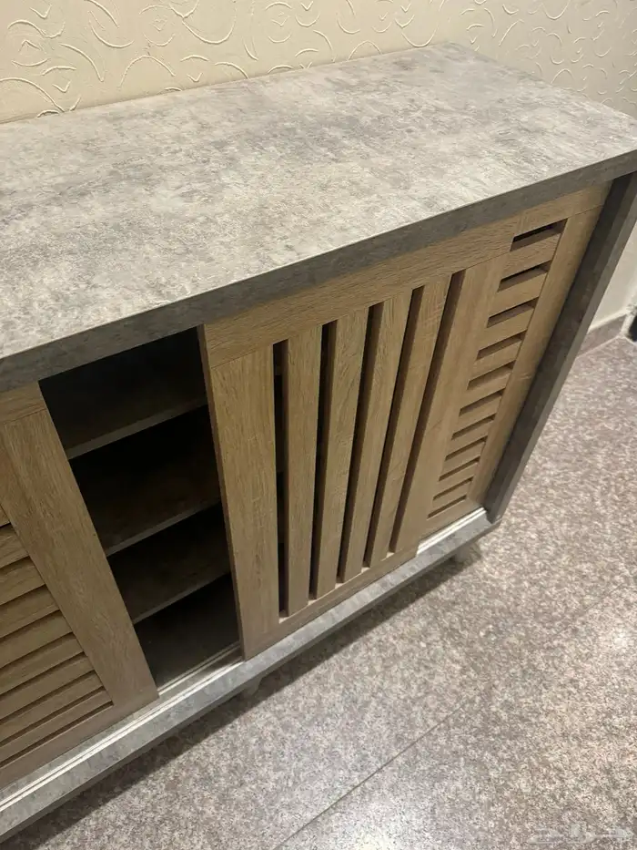 سبب البيع المكان صغير على الاغراض 0