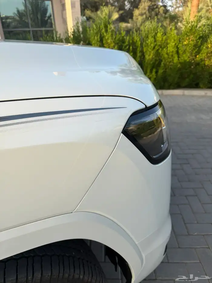 (تم البيع) لاندكروزر جكسار L2 ديزل 2022 14