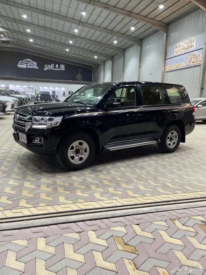 جي اكس ار هدد 8 سلندر لون اسود 2021 0