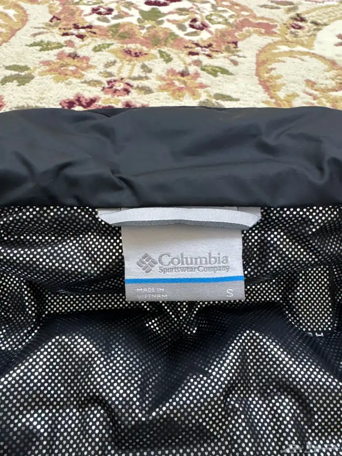 جاكيت شتوي حراري من ماركة كولمبيا حجم S جديد ما استعمل 2