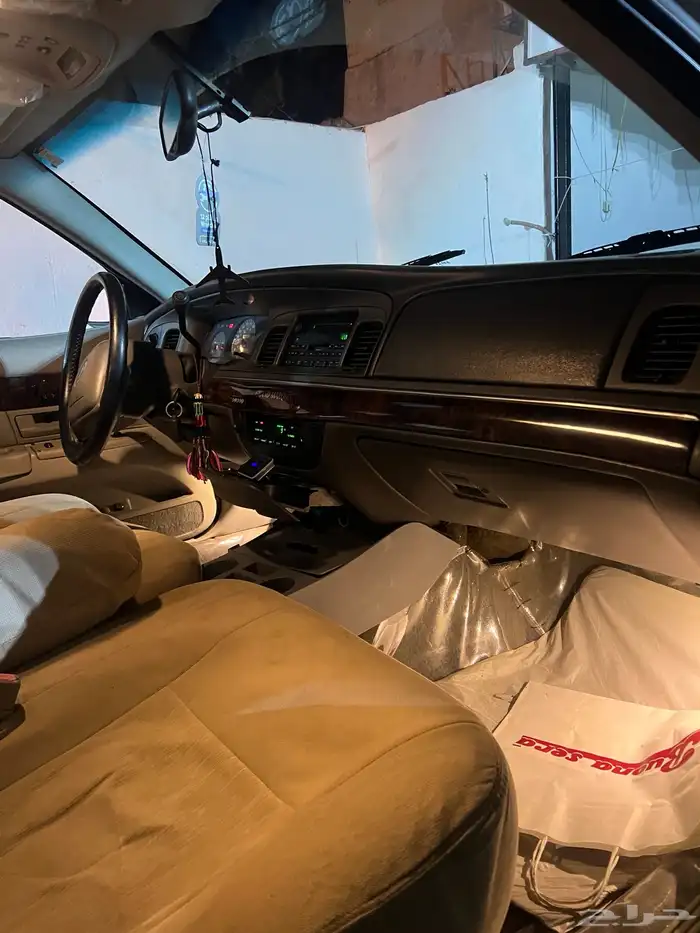 فورد قراند ماركيز 2004 فل كامل 4