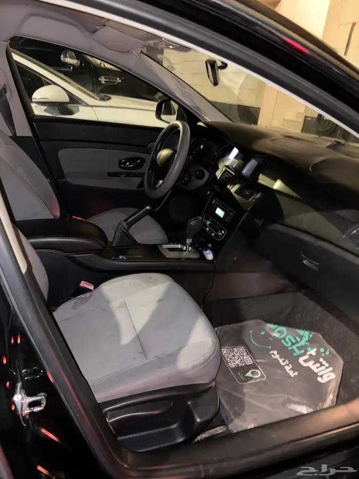 رينو سافران 2015 1