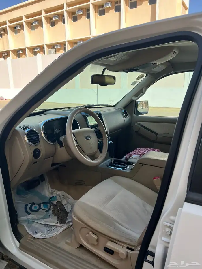 للبيع اكسبلور 2010 دبل 3