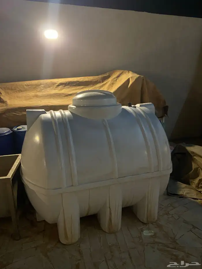 السلام عليكم عندي خران ماء حجمه 2000 لتر 1