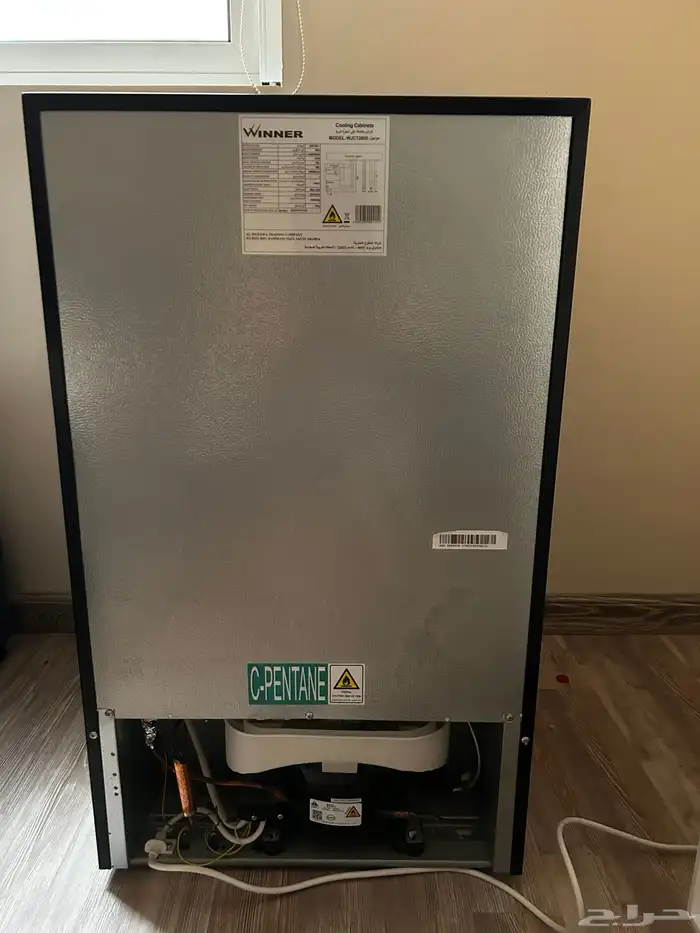 ثلاجة صغيرة شفافة 1