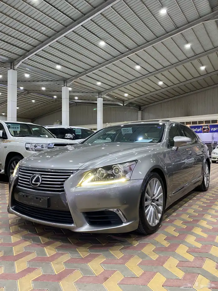 لكزس LS460 المديل 2014 العدد 210 الف 1
