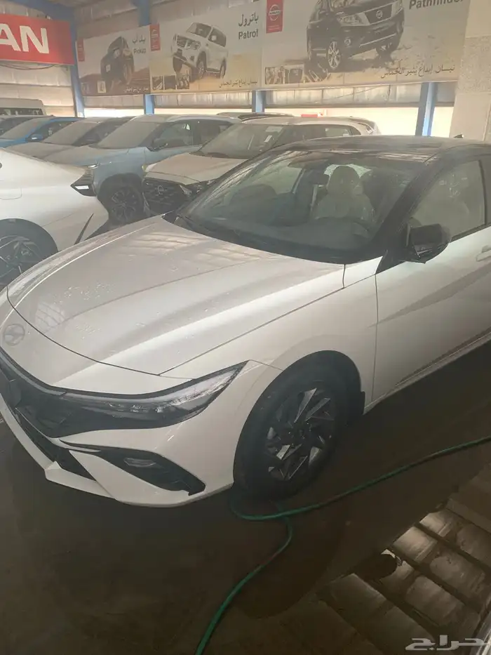 هيونداي النترا 2025 ابيض  سقف اسود سمارت   سمارت بلس 0