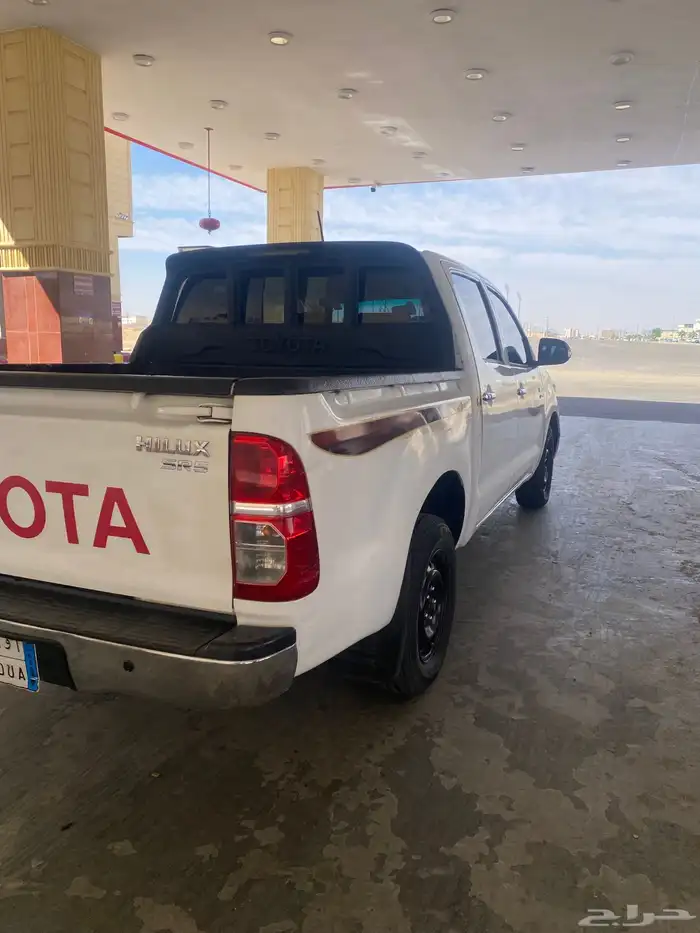 هايلوكس موديل 2014 قير مكينه شرط وكالة الموقع وادي الدواسر 4