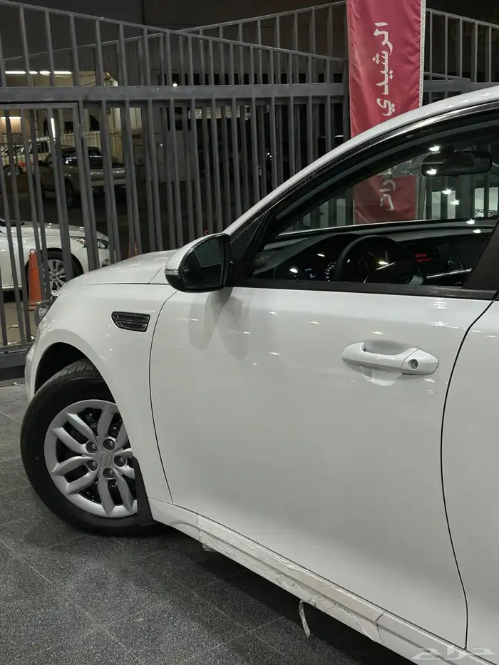 كيا اوبتيما 2020 لؤلؤي لدى معرض(عبيد الرشيدي) 9