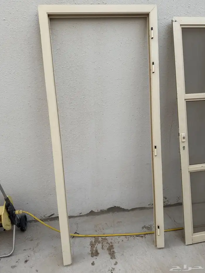 مغسله وباب المنيوم بسعر مخفض 3