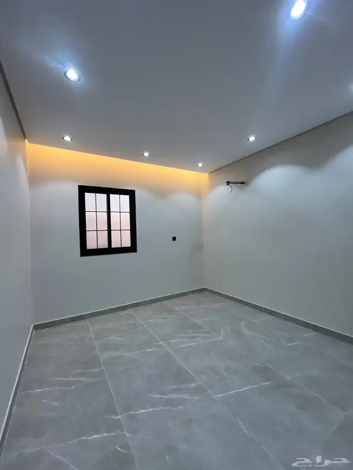 للبيع شقه دور ثاني الريان 520 2