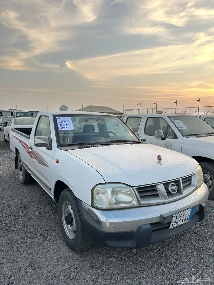 للبيع ددسن موديل 2008 وسيارات مختلفة بمزاد علني 30