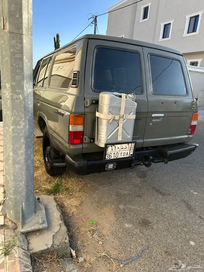 جيب لاندكروزر 1