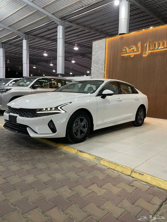 كيا كي5 موديل 2023 ستاندر 4