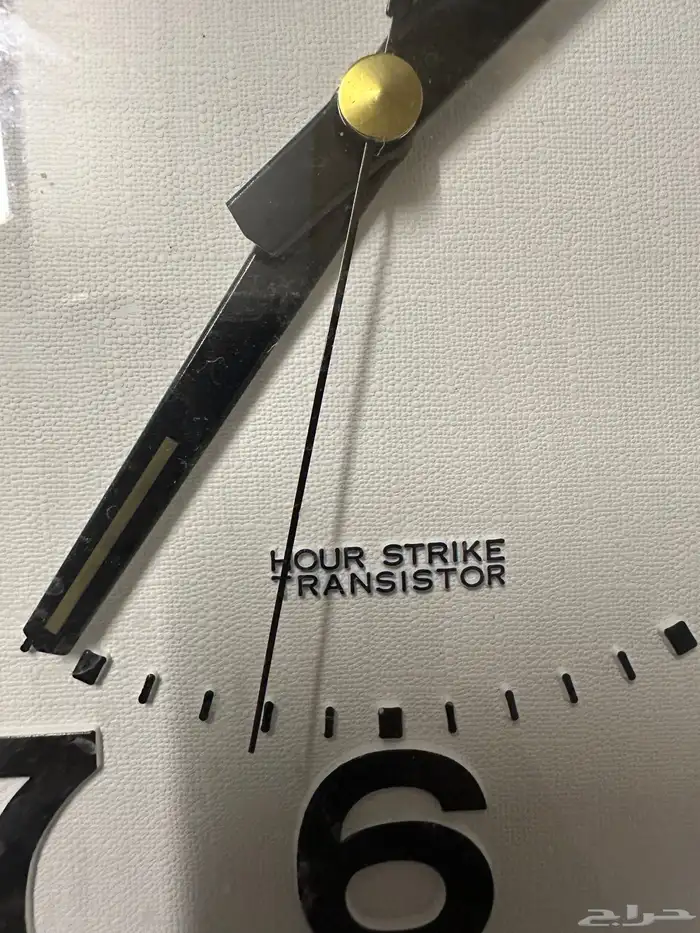 ساعة تراث يبانية ماركة RHYTHM 3