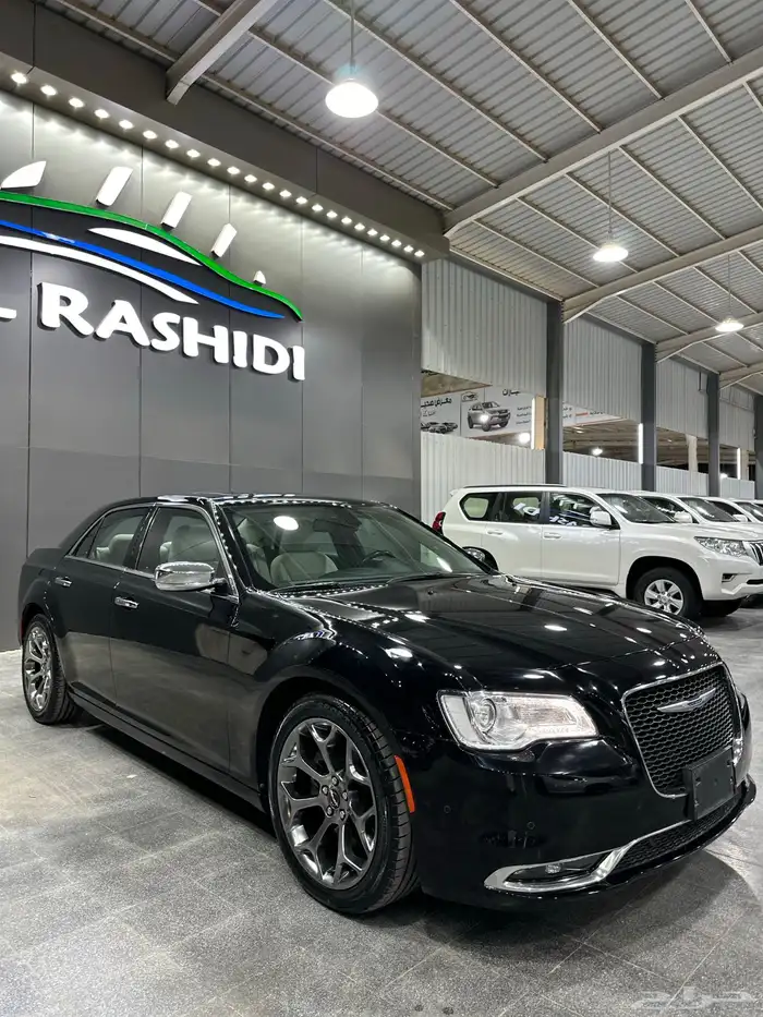 كرايزلر C300 نص فل 2021 هيمي V8 5.7 معرض(عبيد الرشيدي) 11