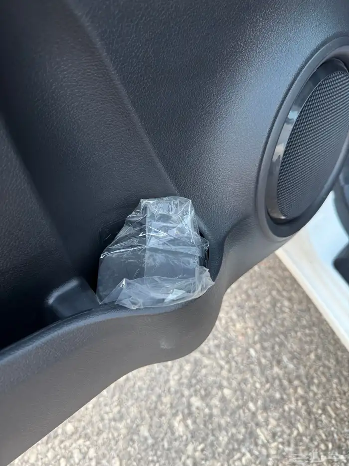 هايلوكس غماره 2023 فل كامل اصفار 43