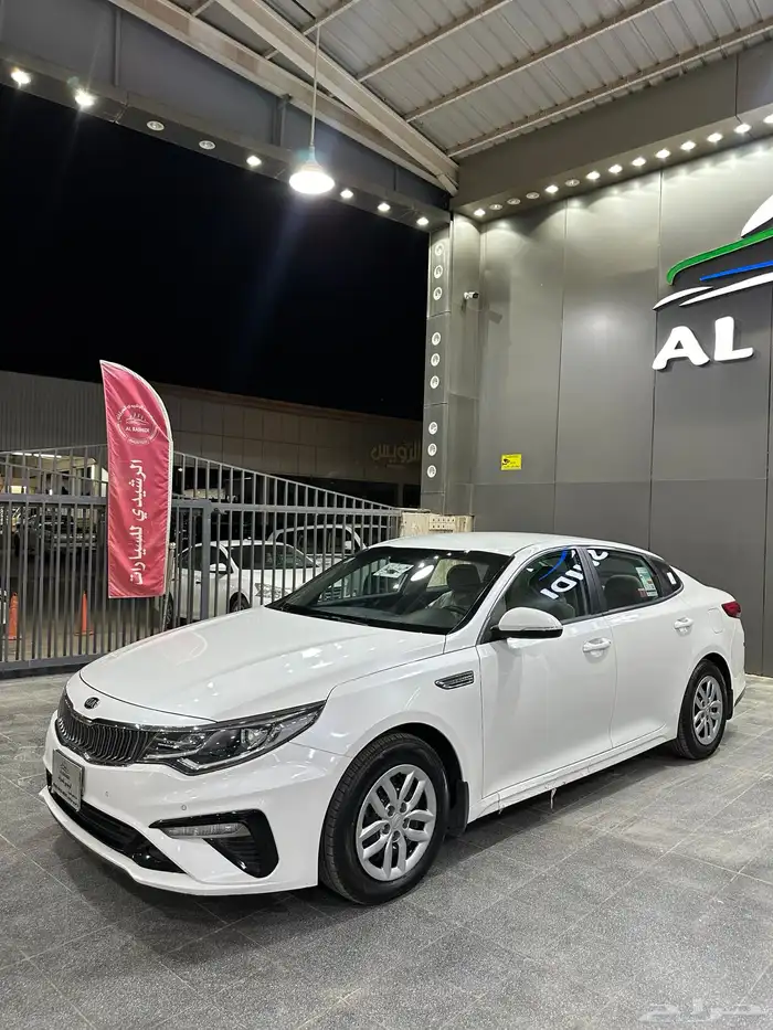 كيا اوبتيما 2020 لؤلؤي لدى معرض(عبيد الرشيدي) 14