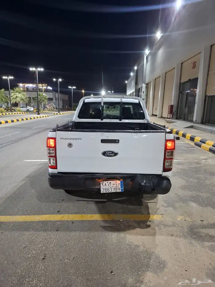 فورد رينجر 2015 قير عادي للبيع او البدل بكورولا او سنتافي 2