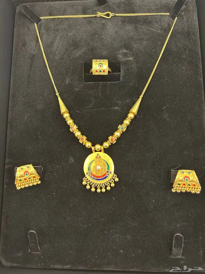 عقد ذهب عيار 21   مستعمل 0