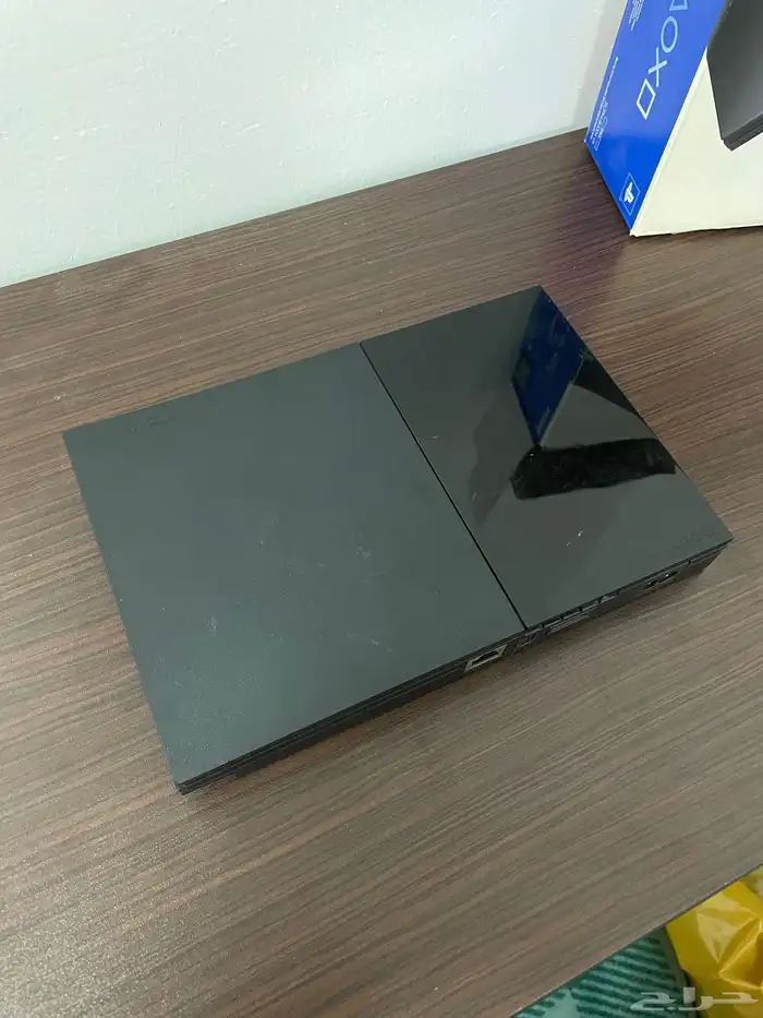 كنز عائلتي سوني 2 Slim مع جميع أغراضه وكرتونته 2