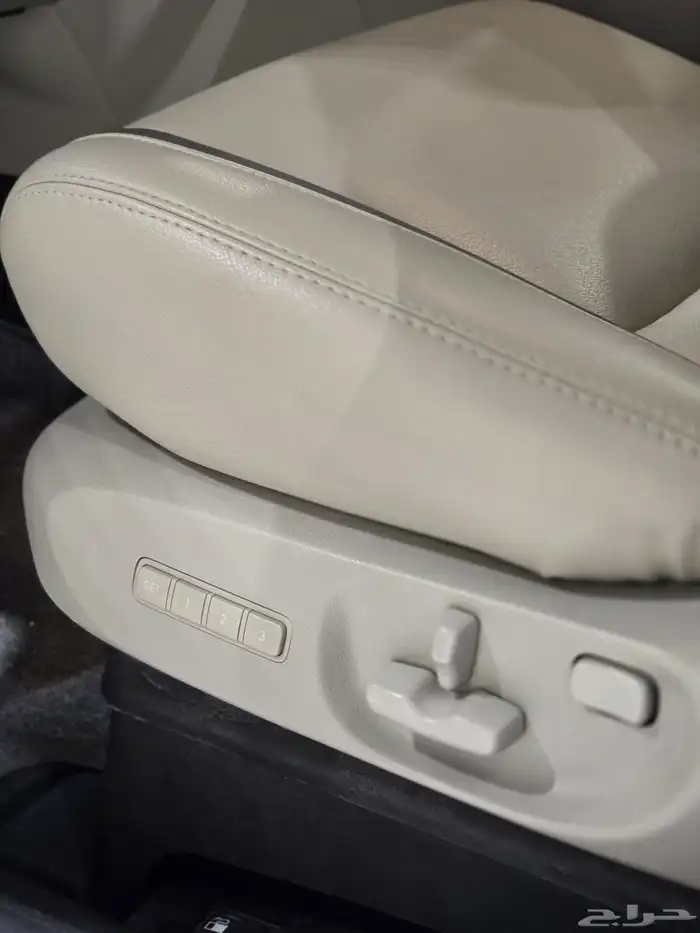 مازدا CX9 موديل 2012 بحالة ممتازة 16