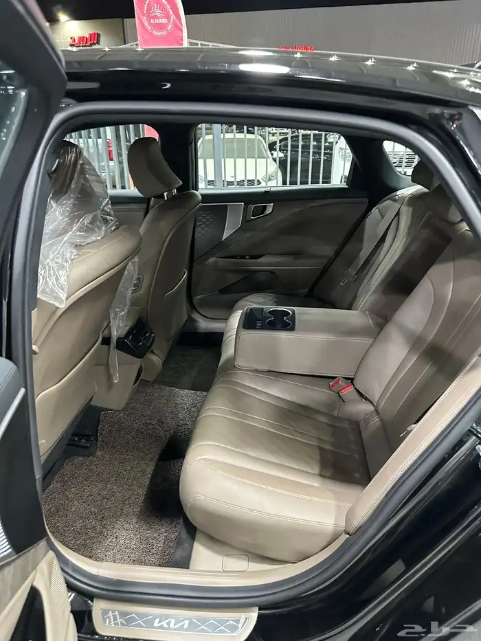 كيا K8 نص فل 2022 اسود لدى معرض(عبيد الرشيدي) 34