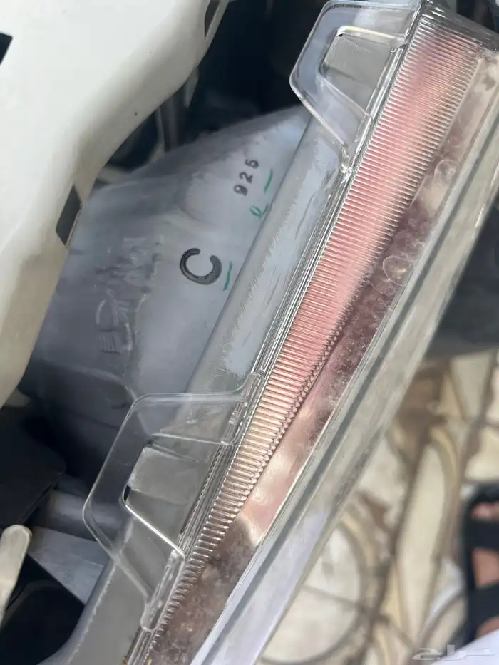 شمعات هايلكس 2005 استعمال يوم واحد اصليه وكاله 2