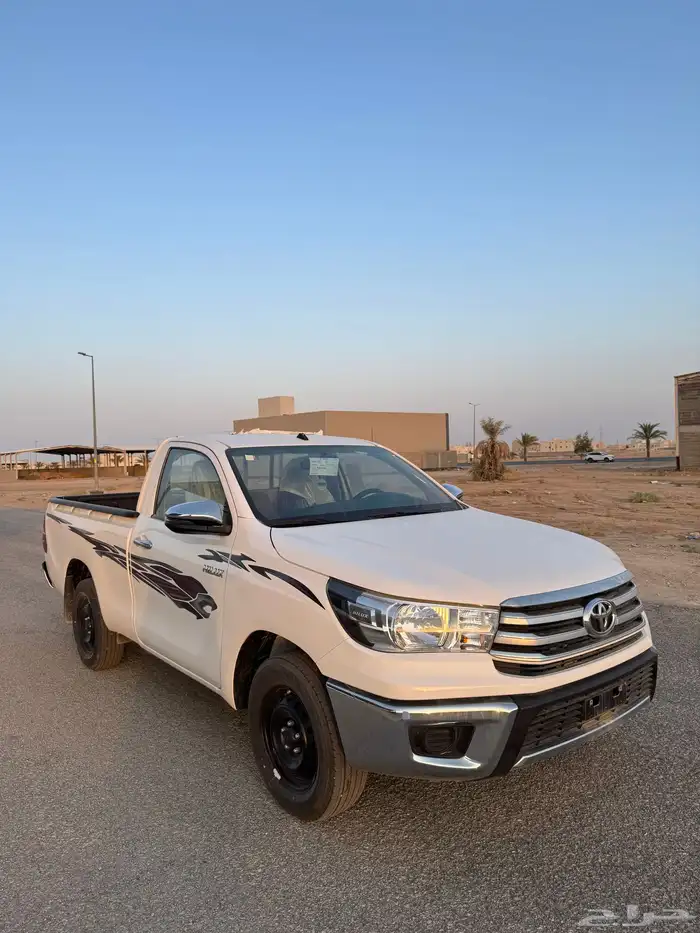 هايلوكس غماره 2023 فل كامل اصفار 5