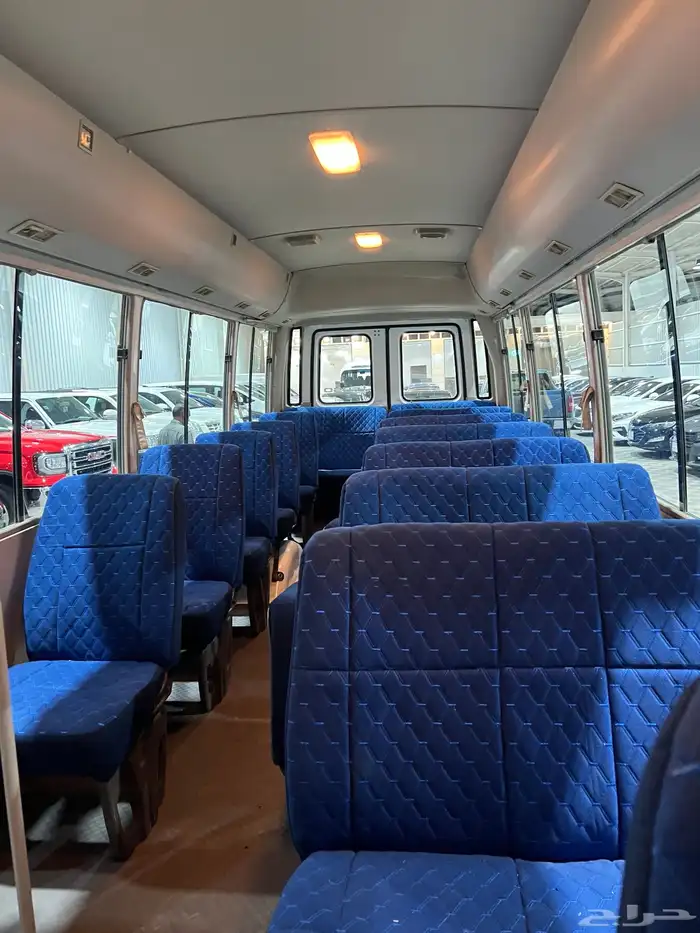 للبيع باص ميتسوبيشي روزا ديزل موديل 2014 مخزن 30 راكب 15