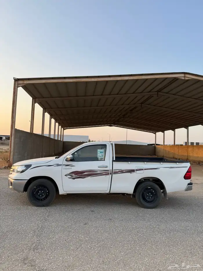 هايلوكس غماره 2023 فل كامل اصفار 16