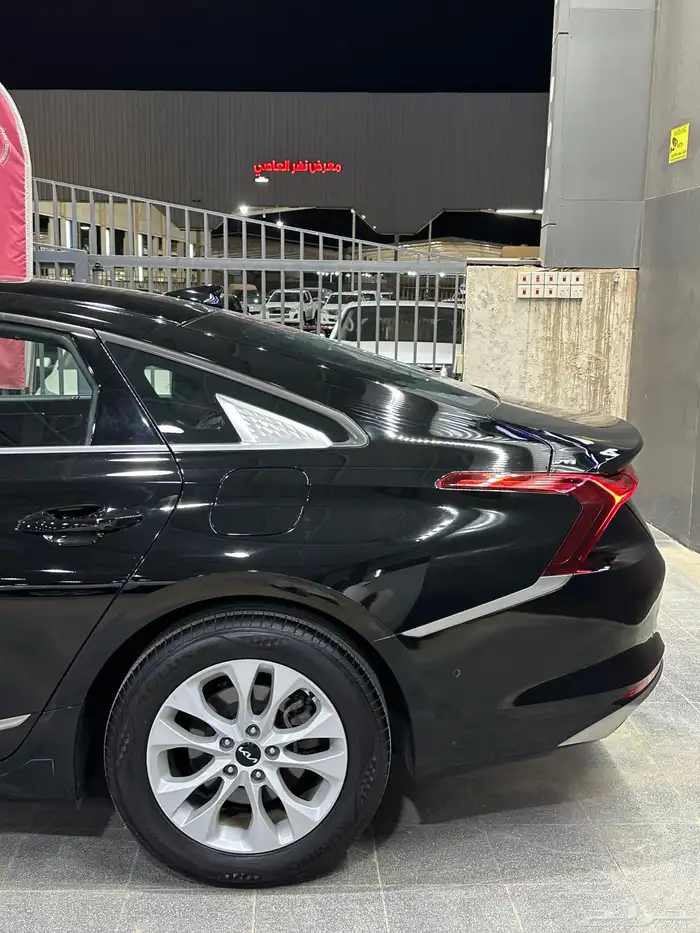 كيا K8 نص فل 2022 اسود لدى معرض(عبيد الرشيدي) 19