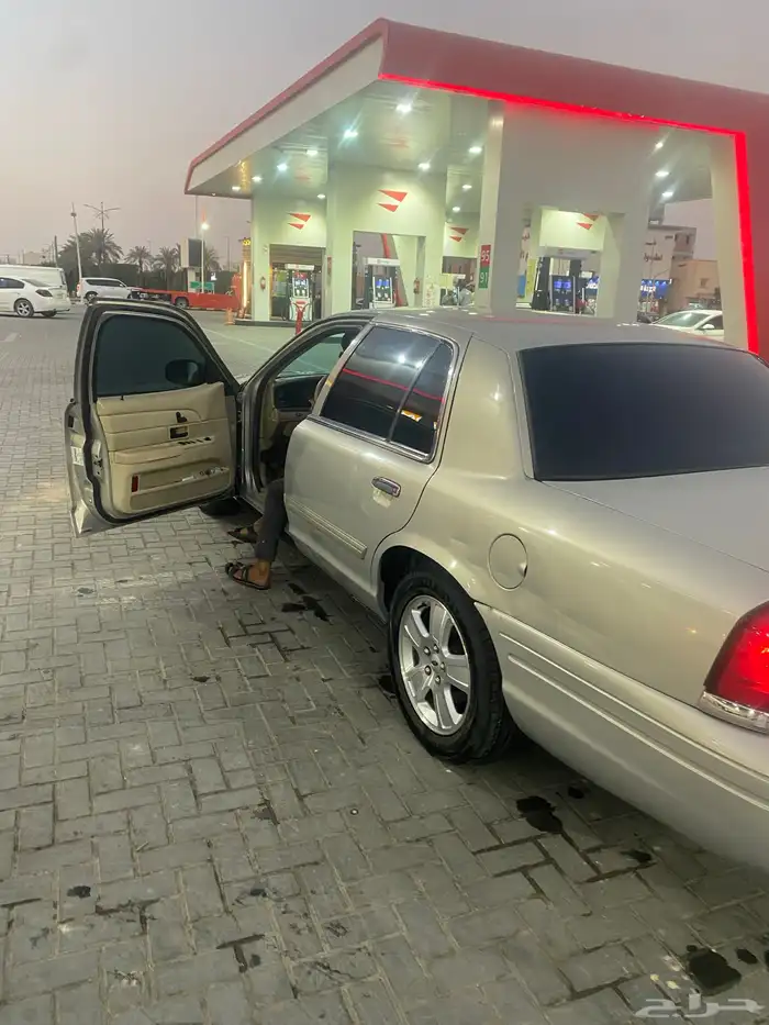 للبيع فور شد بلد على يوجد طقه يسار واضح بصوره مع 13