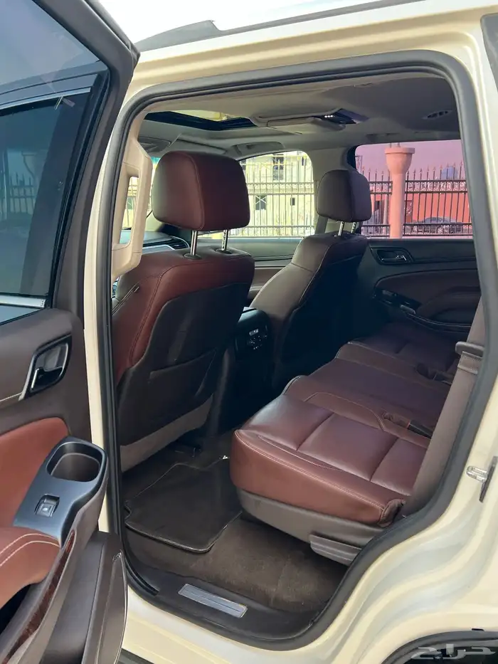 تاهو LTZ 2015 (( مخزن )) شبه جديد 27